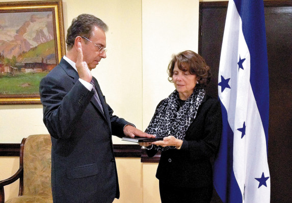 Honduras nombra nuevo embajador en Brasil