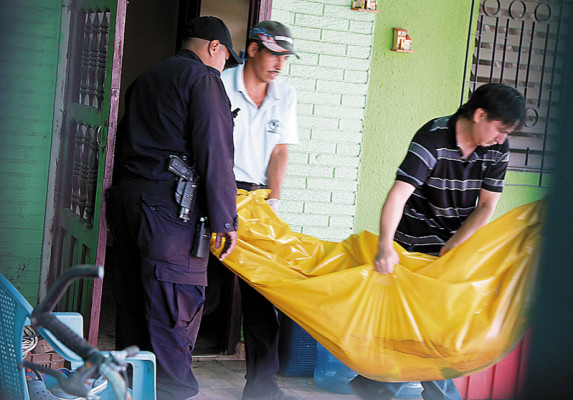 En su vivienda ultiman a mujer