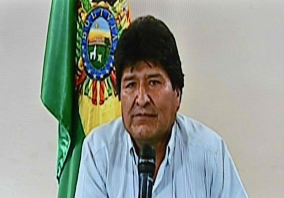 Presidente de Bolivia, Evo Morales, renuncia a su cargo