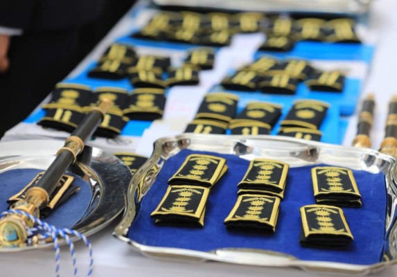 Fotos de la ceremoria de ascensos de 128 oficiales de la Policía Nacional