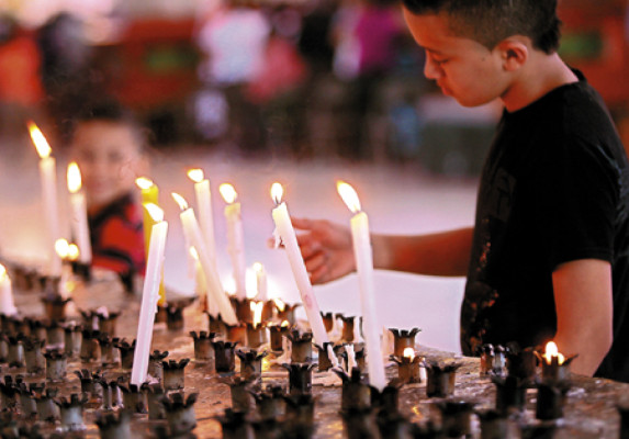 Devoción y fervor para saludar a Virgen Morena