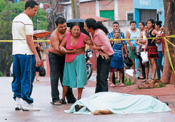 Matan a vigilante cuando iba a visitar a su madre a Las Palmas