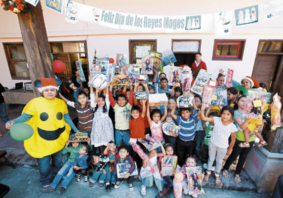 Cumplimos los deseos de los niños que aún creen en Santa