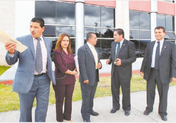 A concurso cargos de jefatura en la CSJ