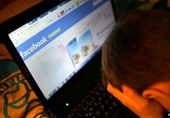 La nueva tendencia de agredirse anónimamente en internet