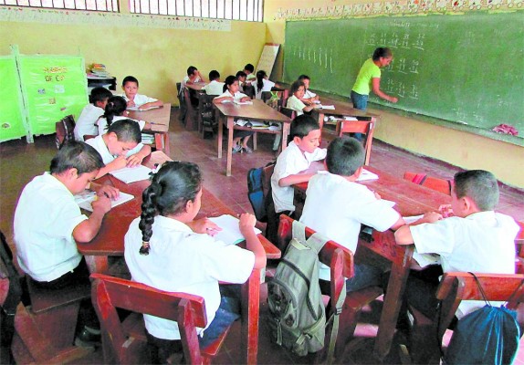 Arranca curso educativo intensivo para retornados