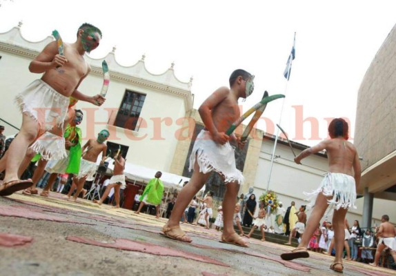 Escolares conmemoran Día al Cacique Lempira