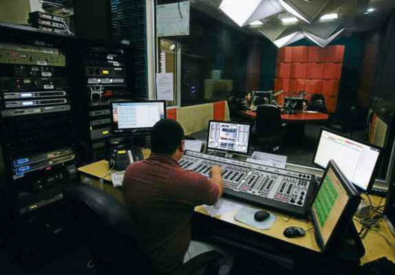 Júbilo por 64 aniversario de Radio América