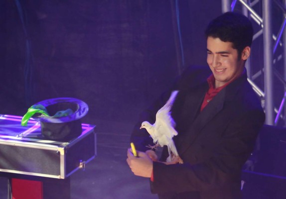 Voces solidarias unidas por los niños