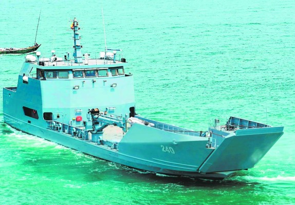 Honduras paga $13.5 millones por buque a Colombia