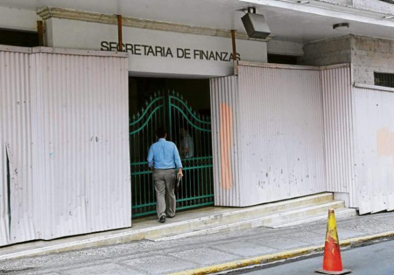 Gasto del gobierno central creció L 30,460 millones en cuatro años