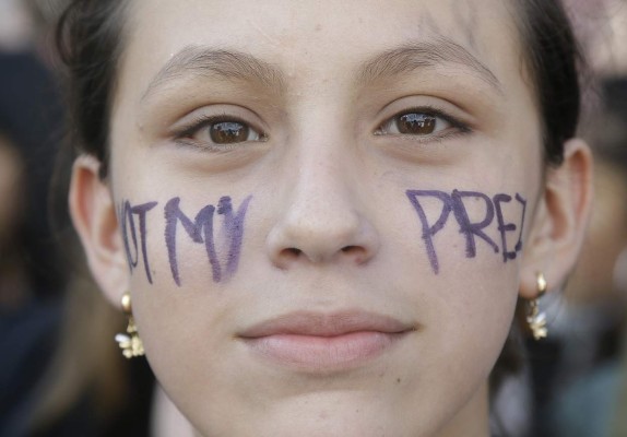 EE UU: Pánico se refleja en compatriotas por posibles acciones de Trump