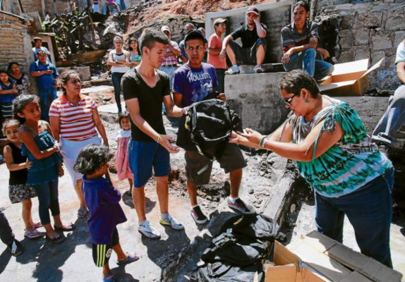 ¡Nuestros niños regresan equipados a la escuela!