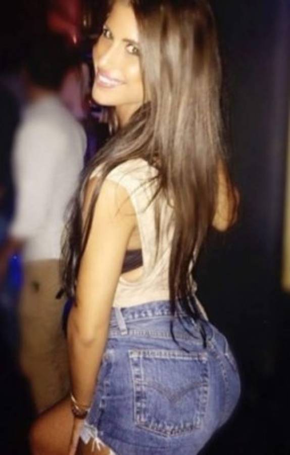 La sensual novia de Neymar, toda una belleza