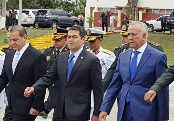 Honduras: Realizan ceremonia de ascensos a oficiales de las Fuerzas Armadas