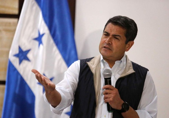 Juan Orlando Hernández pide respetar fase de impugnaciones a elección   