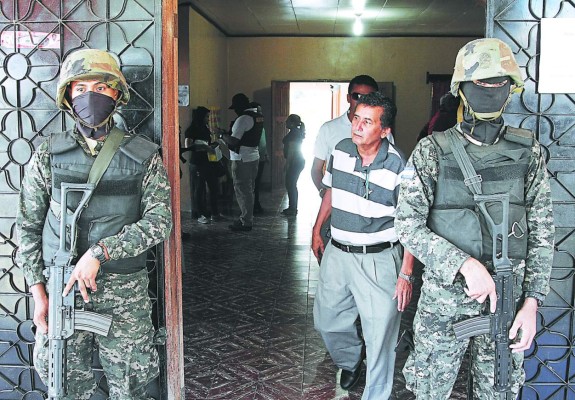 'Operación Tifón': Al menos 65 detenidos y fuertes decomisos en Honduras