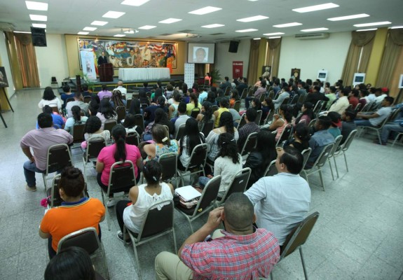 Compendio de un delito literario, por Miguel Albero