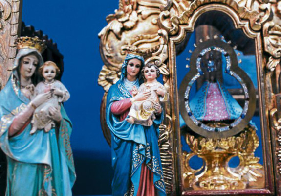 Exposición de arte religioso en honor a la Virgen María