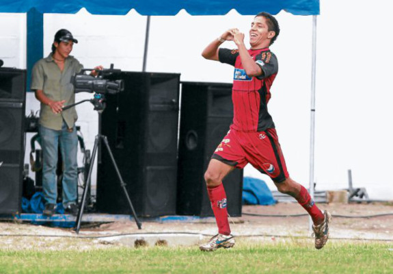 Juan Ramón Mejía vuelve al Olimpia