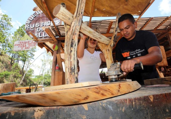 Esta pareja de emprendedores luchan juntos.