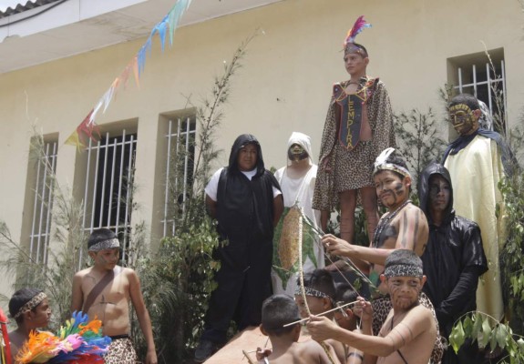 Escuelas conmemoran épica hazaña del cacique Lempira