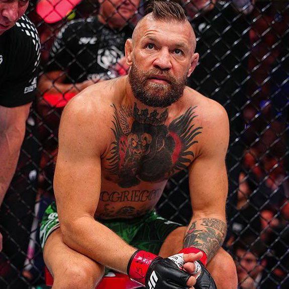 Conor McGregor fue derrotado en un minuto por Max Holloway y se conoce lo que sufrió
