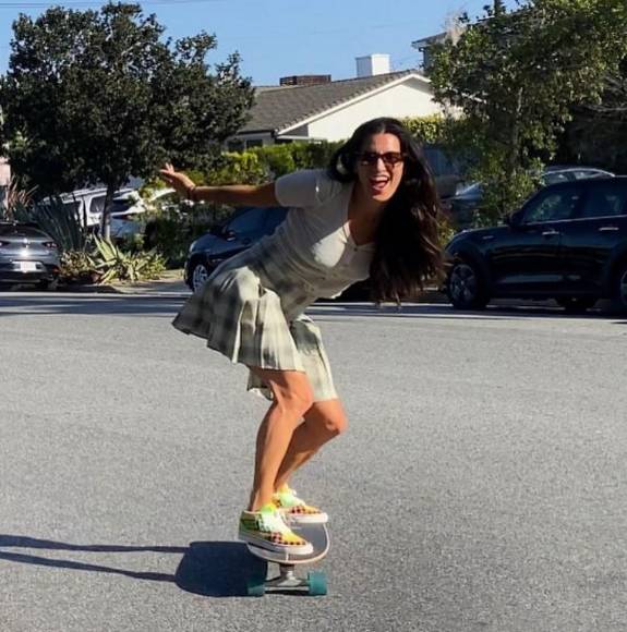 Medallista y arriesgada: Andrea Fuentes, entrenadora española que salvó a nadadora que se desmayó en una piscina