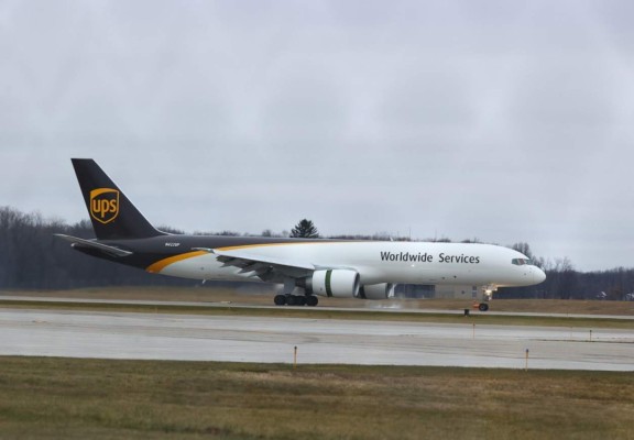 Arrancó la masiva distribución de la vacuna contra covid en 50 estados de EEUU