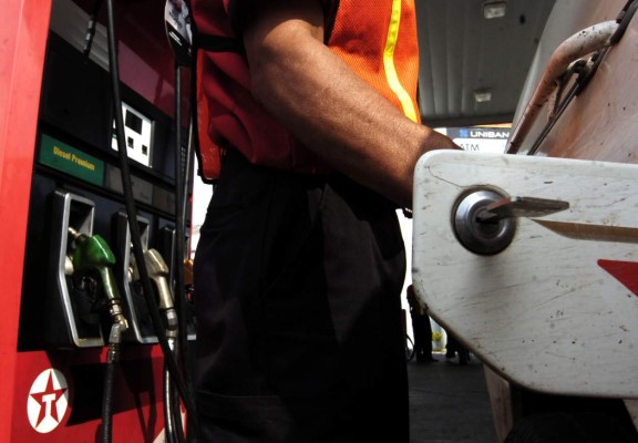 Capitalinos pagarán L 105.02 por gasolina súper