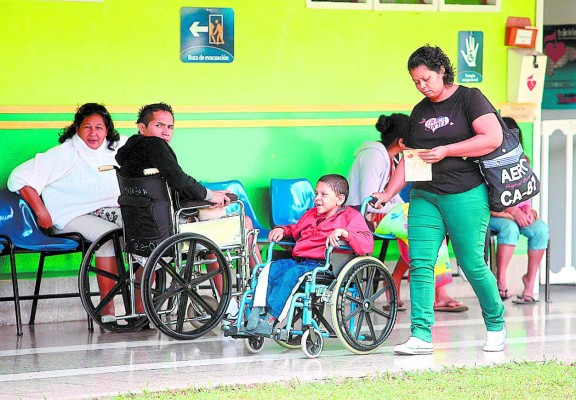 Honduras: 2,500 botellones listos para Teletón