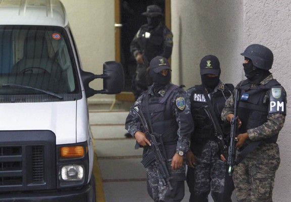 En suspenso extradición de 'El Negro' Lobo