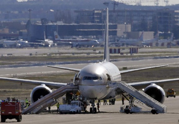 Alerta en vuelo Madrid-Riad de Saudi Airlines, pasajeros evacuados