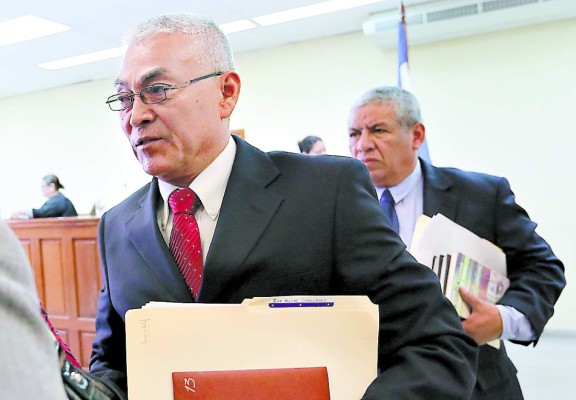 Piden seis años de prisión por cierre de medio