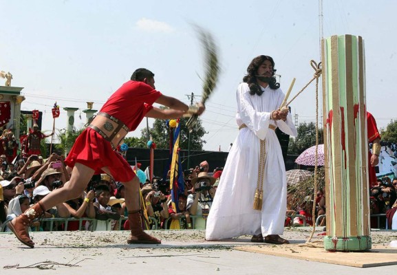 Los Vía Crucis más extremos y dolorosos