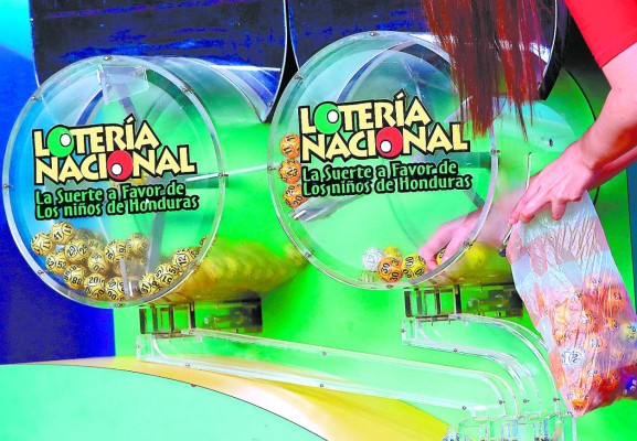 Politización está causando el descalabro del Pani