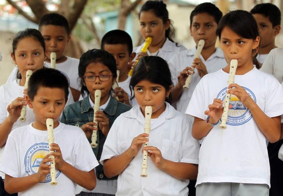 Escuela Melgar, cuna de artistas y niños con habilidades técnicas