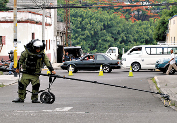 Encuentran granada de alto poder explosivo en calle de la capital de Honduras