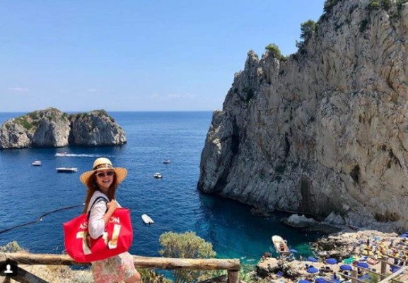 María Celeste presume sus vacaciones en Capri, Italia