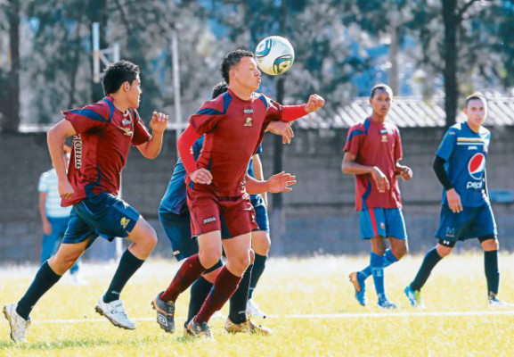Bengtson y Welcome, una dupla que promete goles