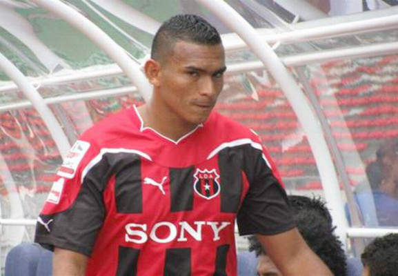 Delantero costarricense en la mira del Victoria de La Ceiba