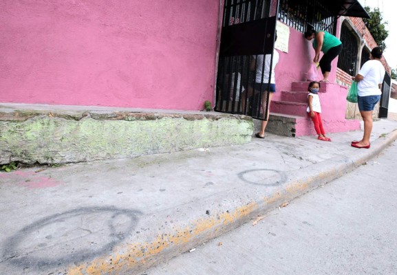 Pulperías y mercaditos se blindan contra el covid-19