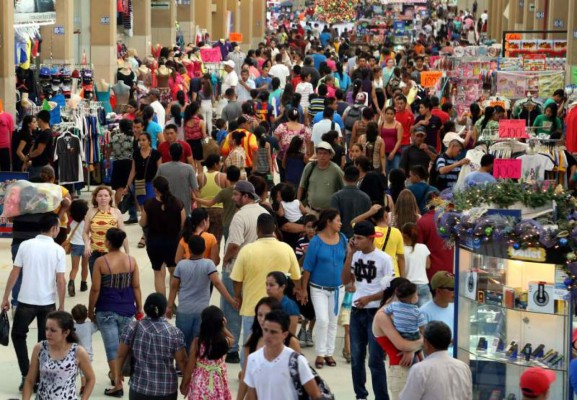 La Navidad ya reactiva el sector comercial