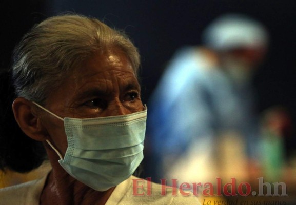 Hongo negro y variante Delta, nuevas amenazas que enfrentan los hondureños (FOTOS)