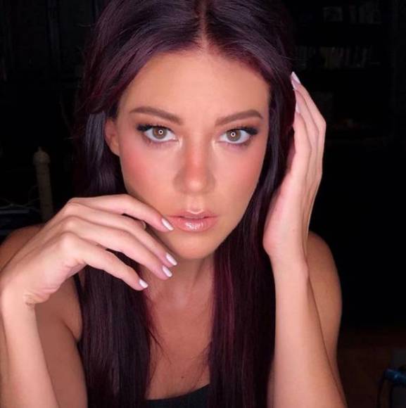 Desde rubia hasta pelirroja: así ha sido la transformación de Fernanda Carrillo con los años