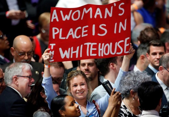 NY acerca a Clinton a nominación; refuerza campaña de Trump&nbsp;&nbsp;