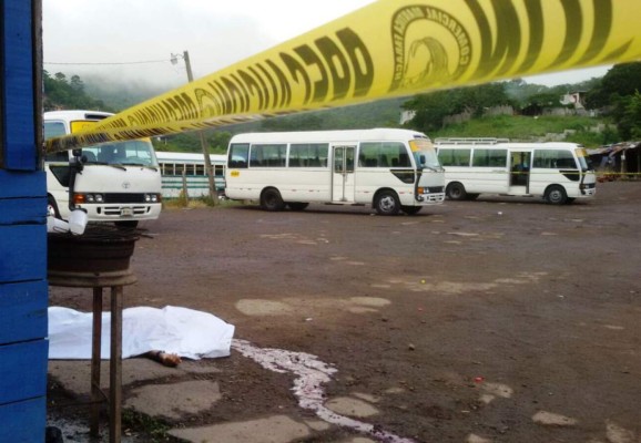 Asesinan a despachador de buses en la terminal de la ruta Cerro Grande-La Sosa &nbsp;&nbsp;&nbsp;