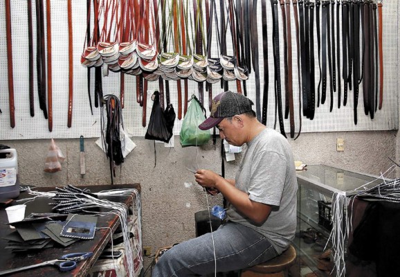 Arte hondureño sellado en cuero