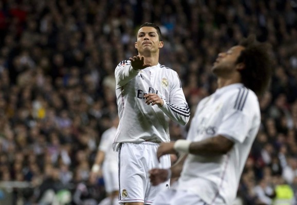 Real Madrid iguala ante Villarreal con gol de Ronaldo, que suma 30