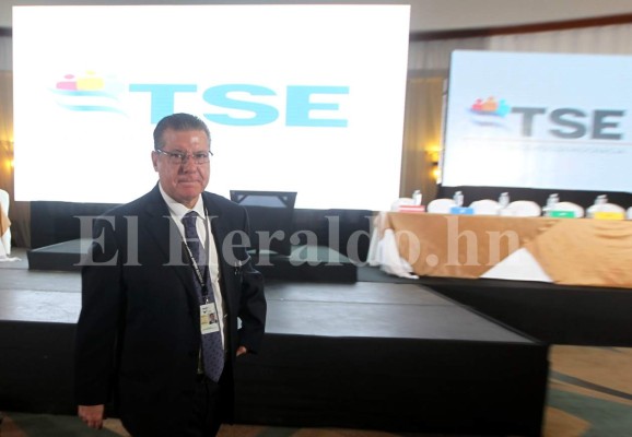 David Matamoros: 'Si no quieren que voten los muertos, pongan vivos en las mesas'